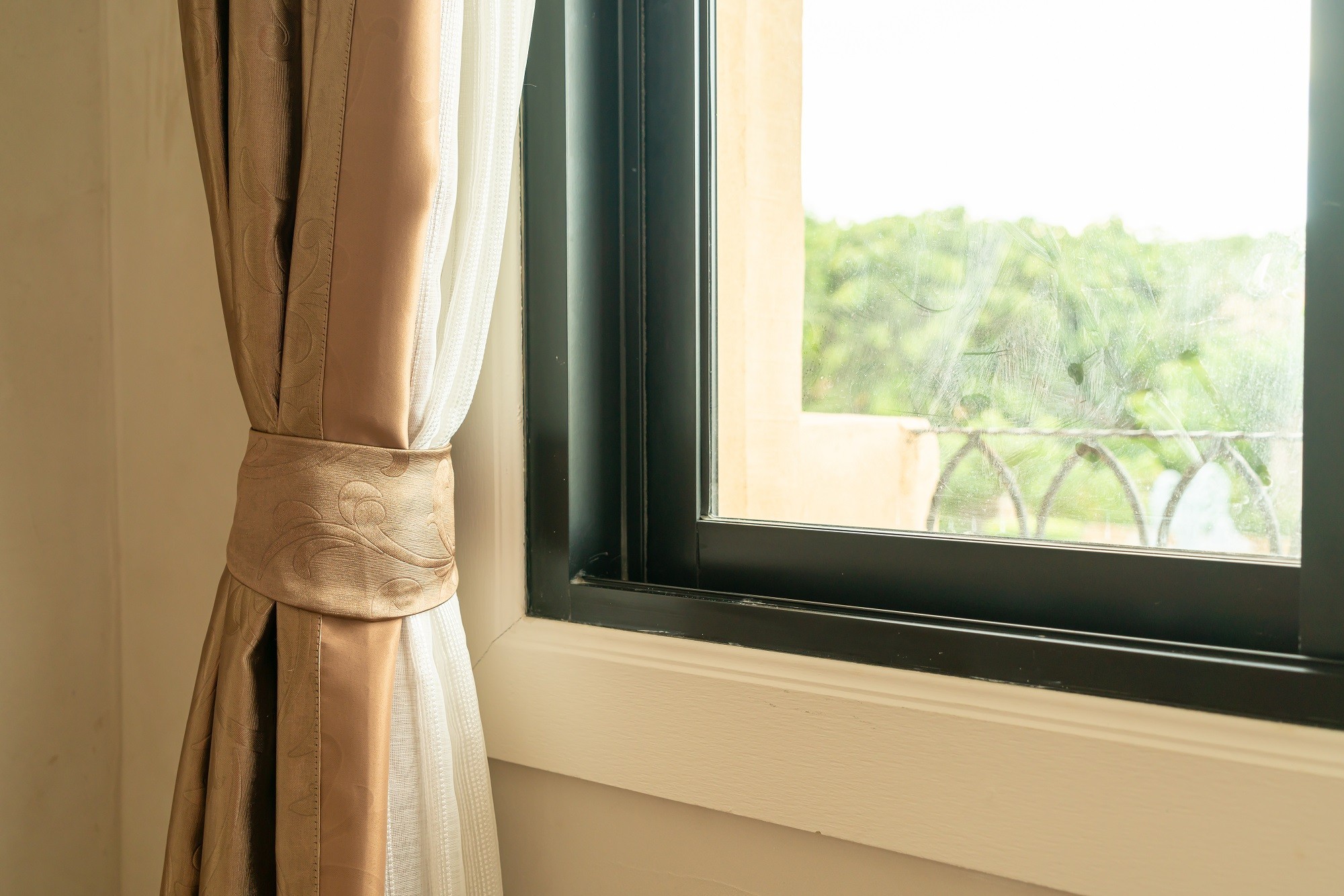 How to Choose the Best Linen Curtains for Every Room?